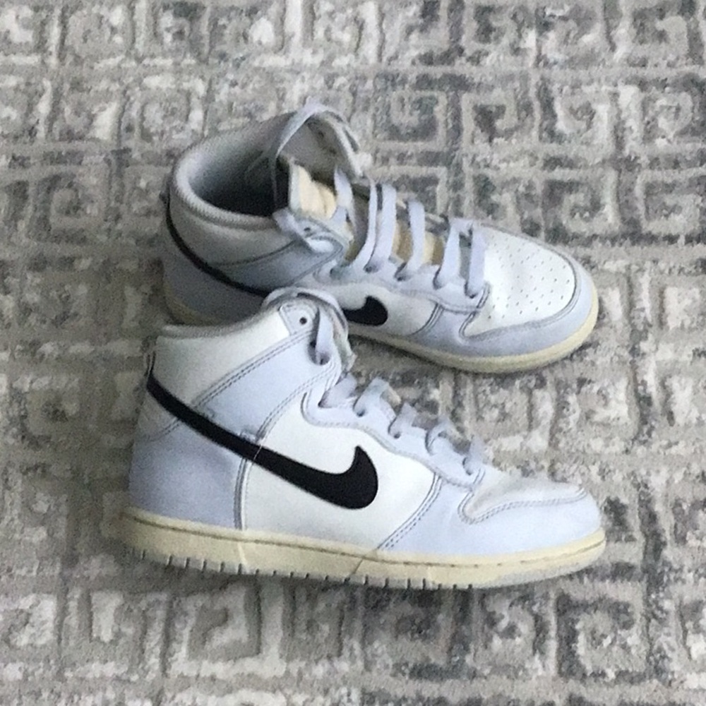Nike Dunk Hi Youth